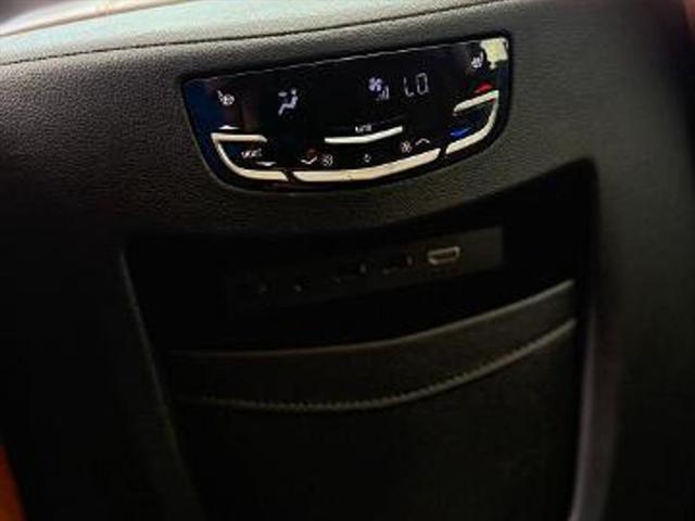 used 2020 Cadillac Escalade ESV car, priced at $33,295