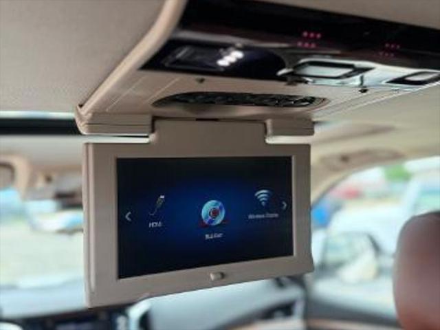 used 2020 Cadillac Escalade ESV car, priced at $33,295