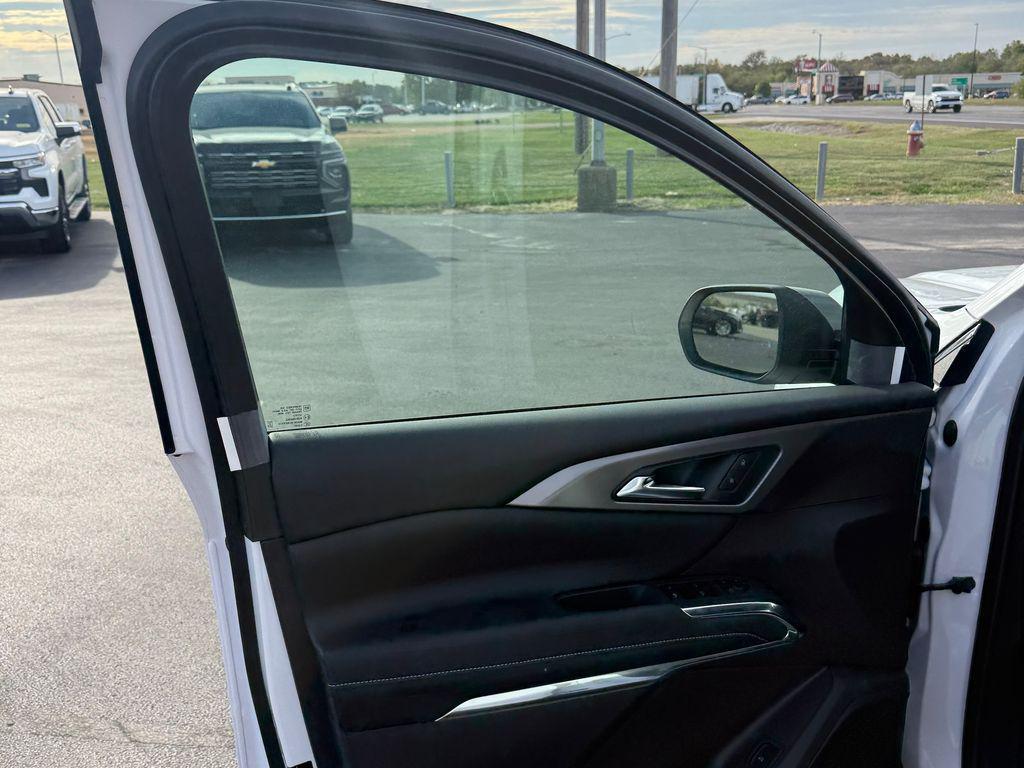 new 2026 Chevrolet Traverse car