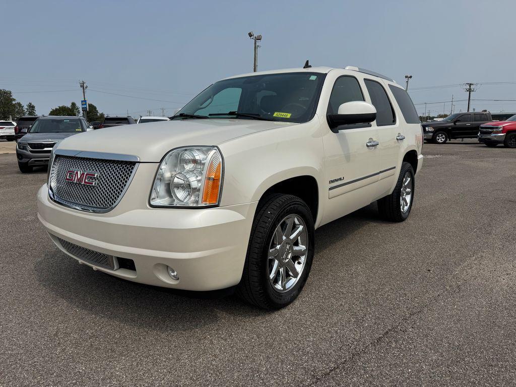 used 2014 GMC Yukon car, priced at $19,999