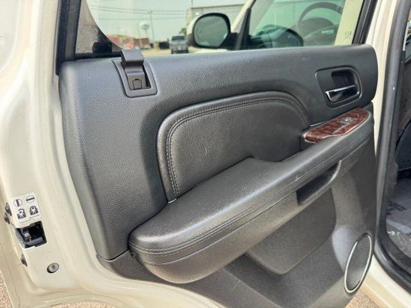 used 2014 GMC Yukon car, priced at $19,999