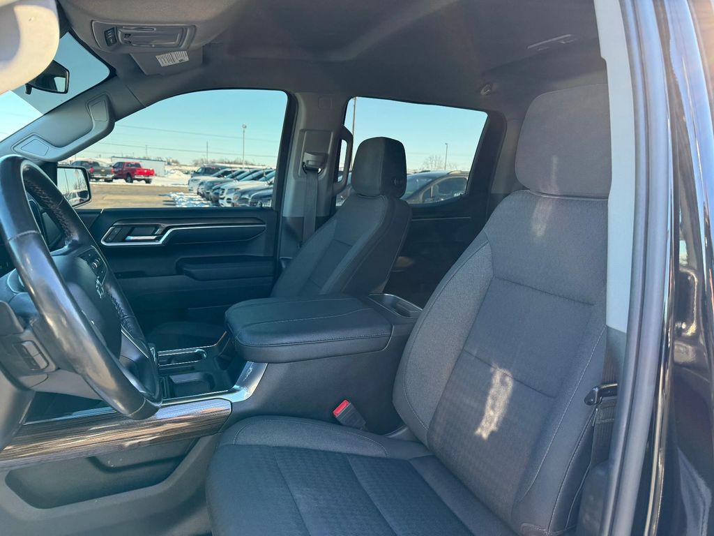 used 2023 Chevrolet Silverado 1500 car, priced at $42,998