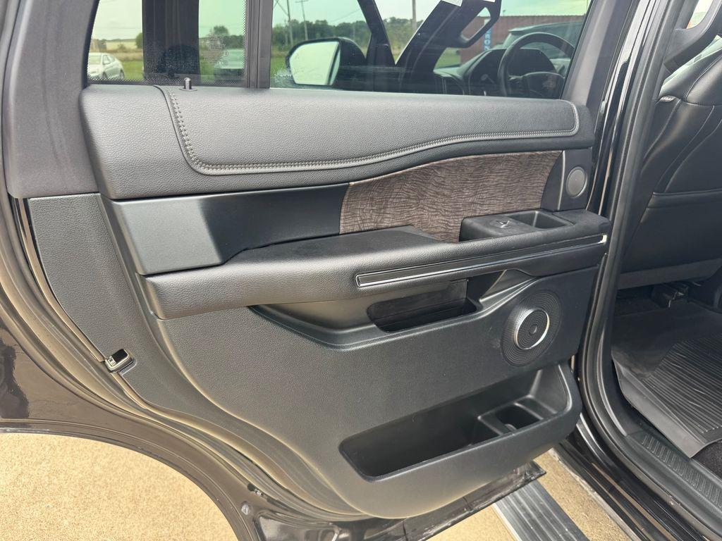 used 2019 Ford Expedition car, priced at $28,998