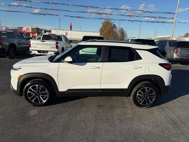 new 2025 Chevrolet TrailBlazer car, priced at $26,240