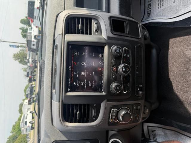 used 2020 Ram 1500 Classic car, priced at $27,999