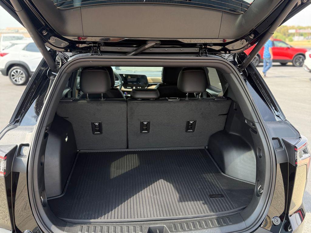 new 2026 Chevrolet Equinox car, priced at $35,720