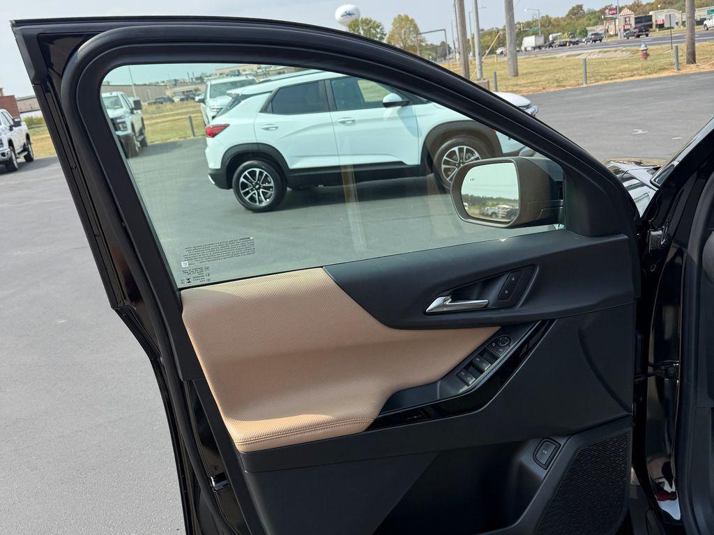 new 2026 Chevrolet Equinox car, priced at $35,720