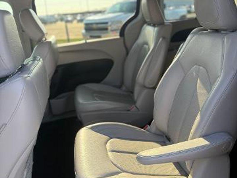 used 2018 Chrysler Pacifica Hybrid car, priced at $21,698