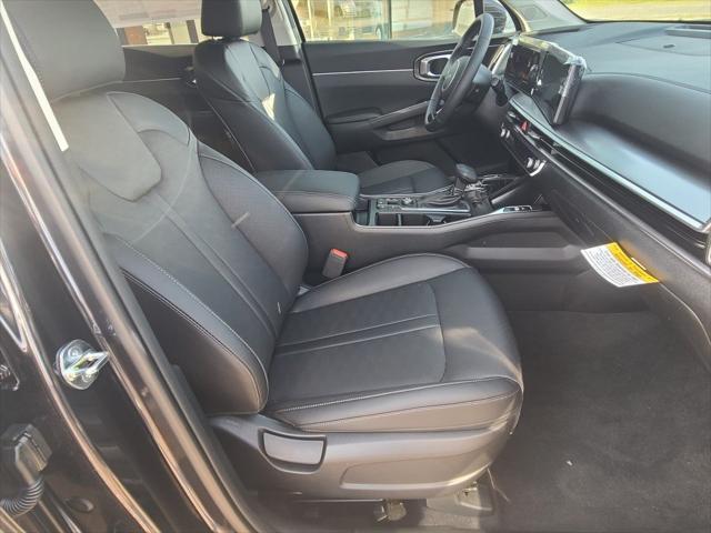 new 2025 Kia Sorento car, priced at $33,150