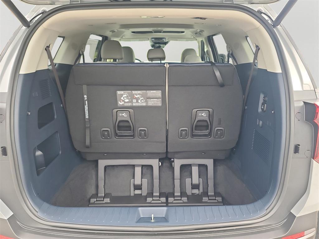 new 2026 Kia Carnival Hybrid car, priced at $50,699