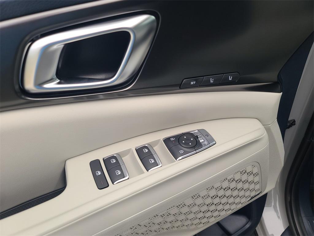 new 2026 Kia Carnival Hybrid car, priced at $50,699