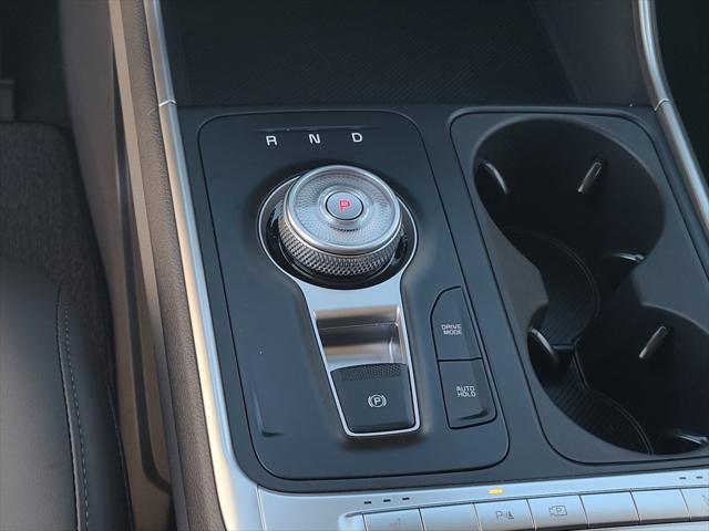 new 2025 Kia Carnival Hybrid car, priced at $42,645