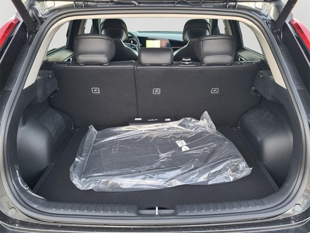 new 2025 Kia Niro EV car, priced at $35,805