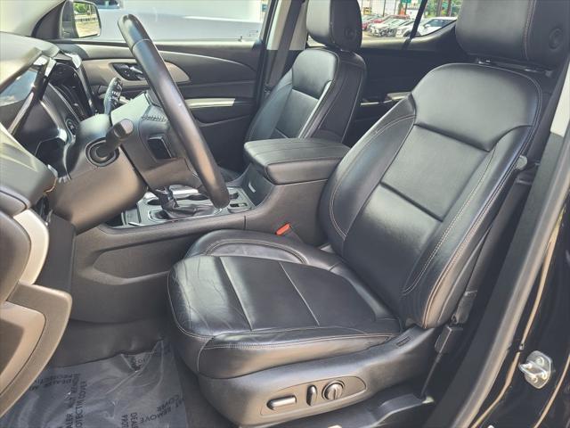 used 2021 Chevrolet Traverse car, priced at $23,900
