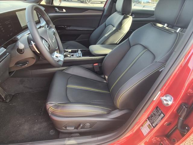 new 2025 Kia K5 car, priced at $35,342