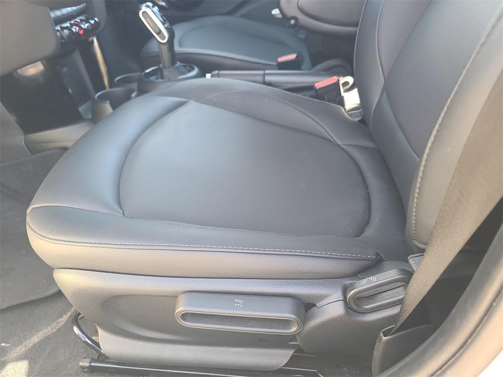 used 2023 MINI Hardtop car, priced at $23,330