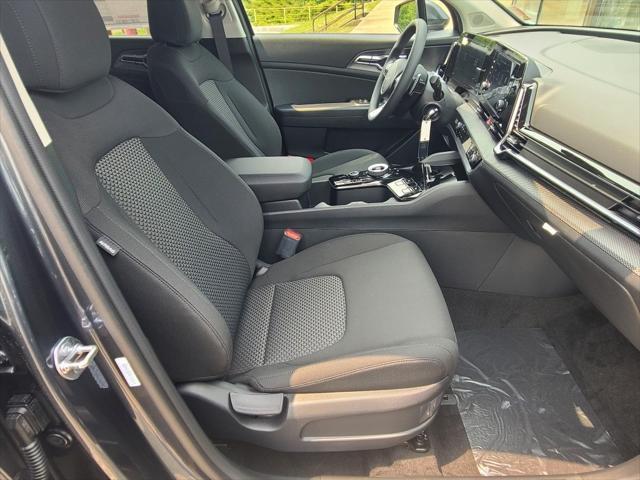 new 2025 Kia Sportage Hybrid car, priced at $30,805