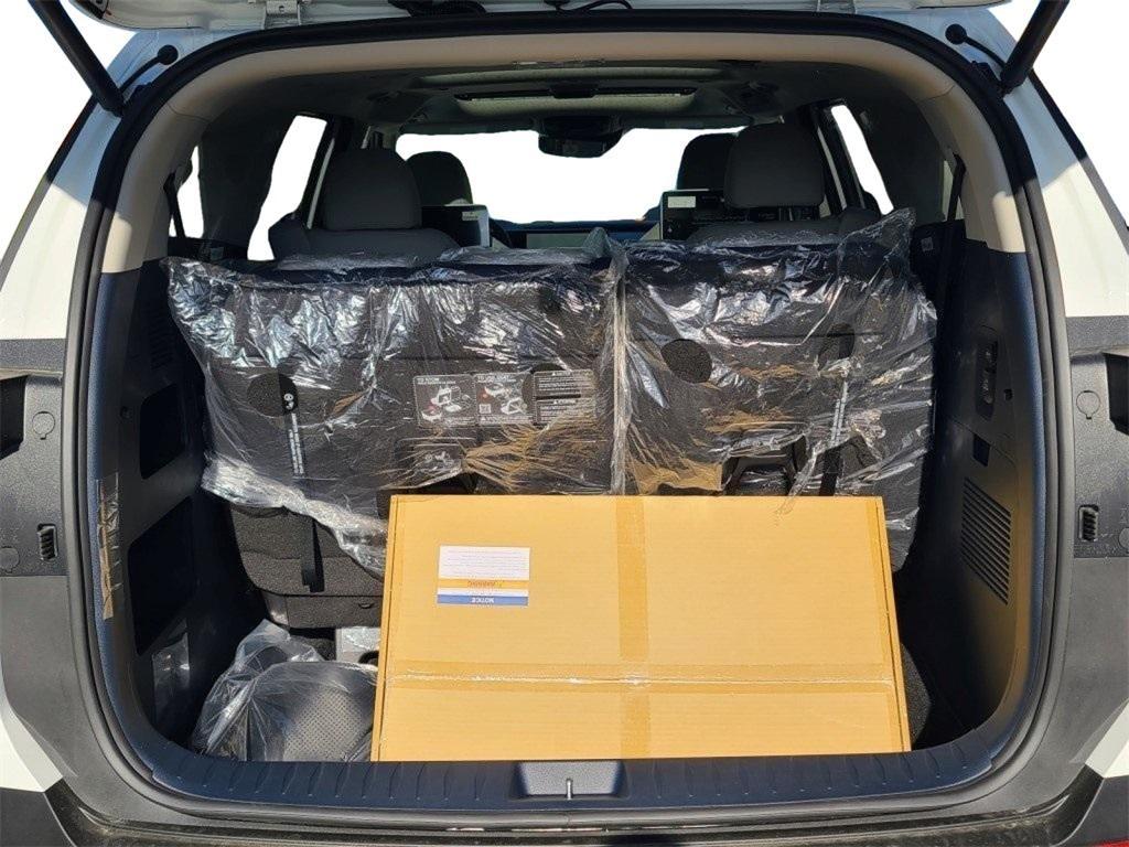 new 2025 Kia Carnival Hybrid car, priced at $50,195