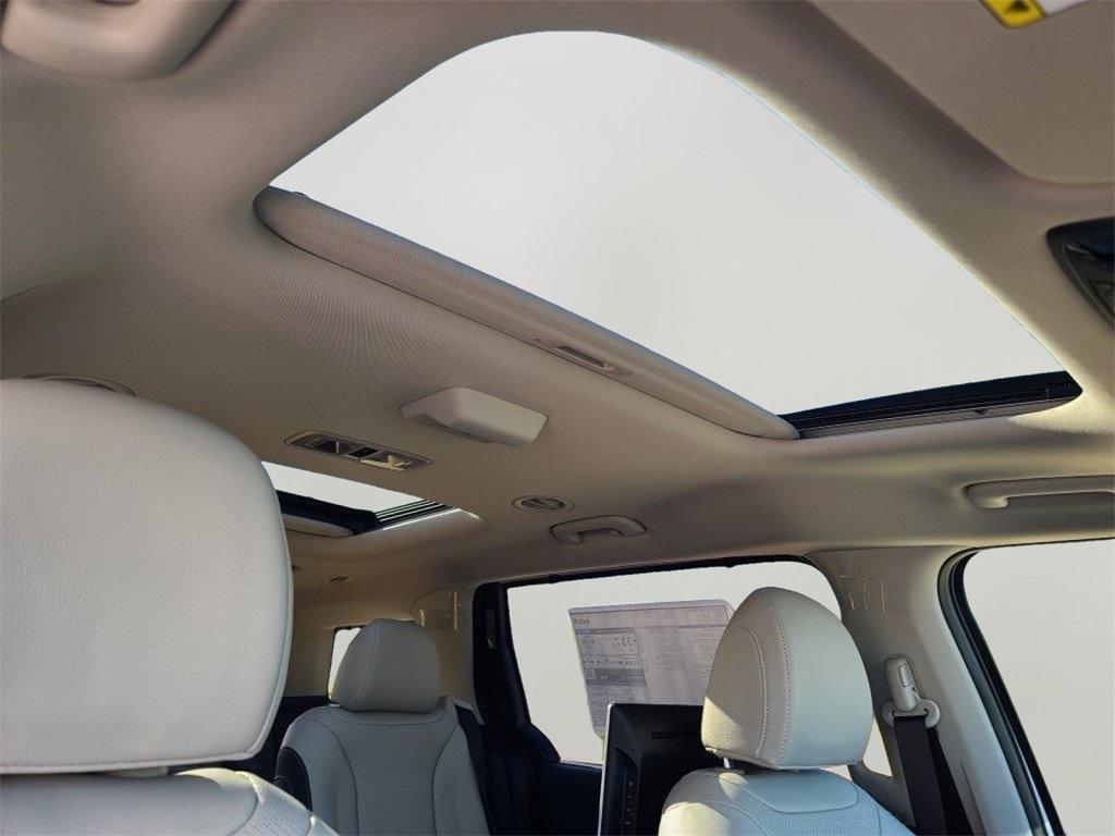 new 2025 Kia Carnival Hybrid car, priced at $50,195