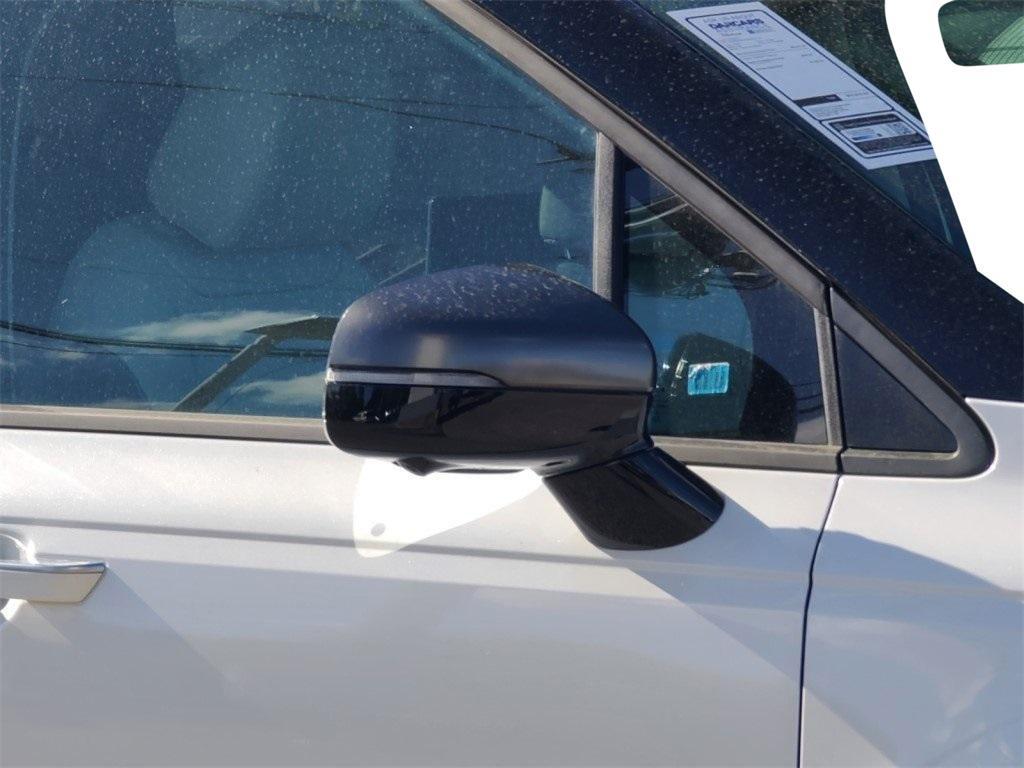 new 2025 Kia Carnival Hybrid car, priced at $50,195