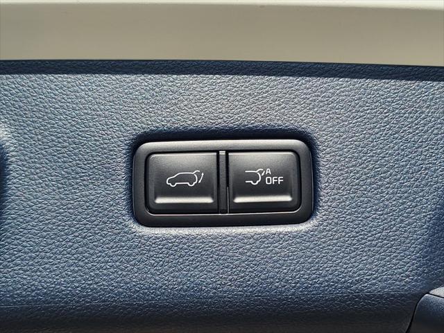new 2025 Kia Carnival Hybrid car, priced at $53,863