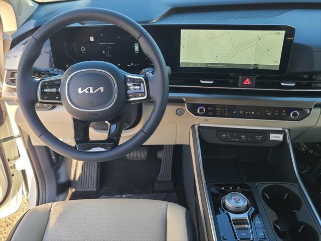 new 2025 Kia Carnival Hybrid car, priced at $53,863