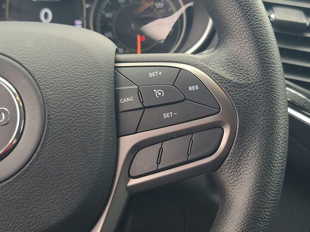 used 2019 Jeep Cherokee car, priced at $15,490