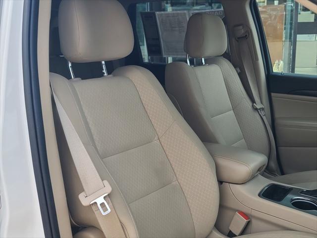 used 2022 Jeep Grand Cherokee car, priced at $25,798