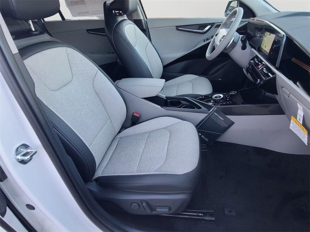 new 2025 Kia Niro EV car, priced at $37,495