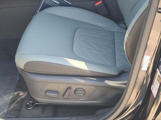 new 2025 Kia Sportage car, priced at $38,760