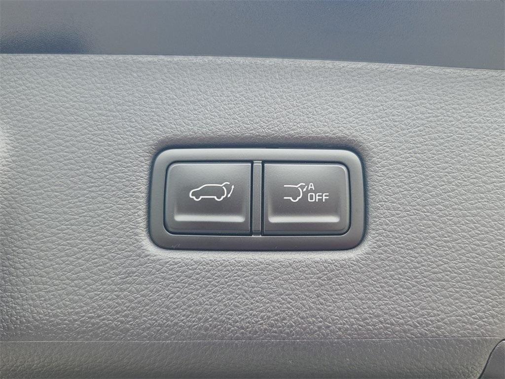 new 2026 Kia Carnival Hybrid car, priced at $46,296