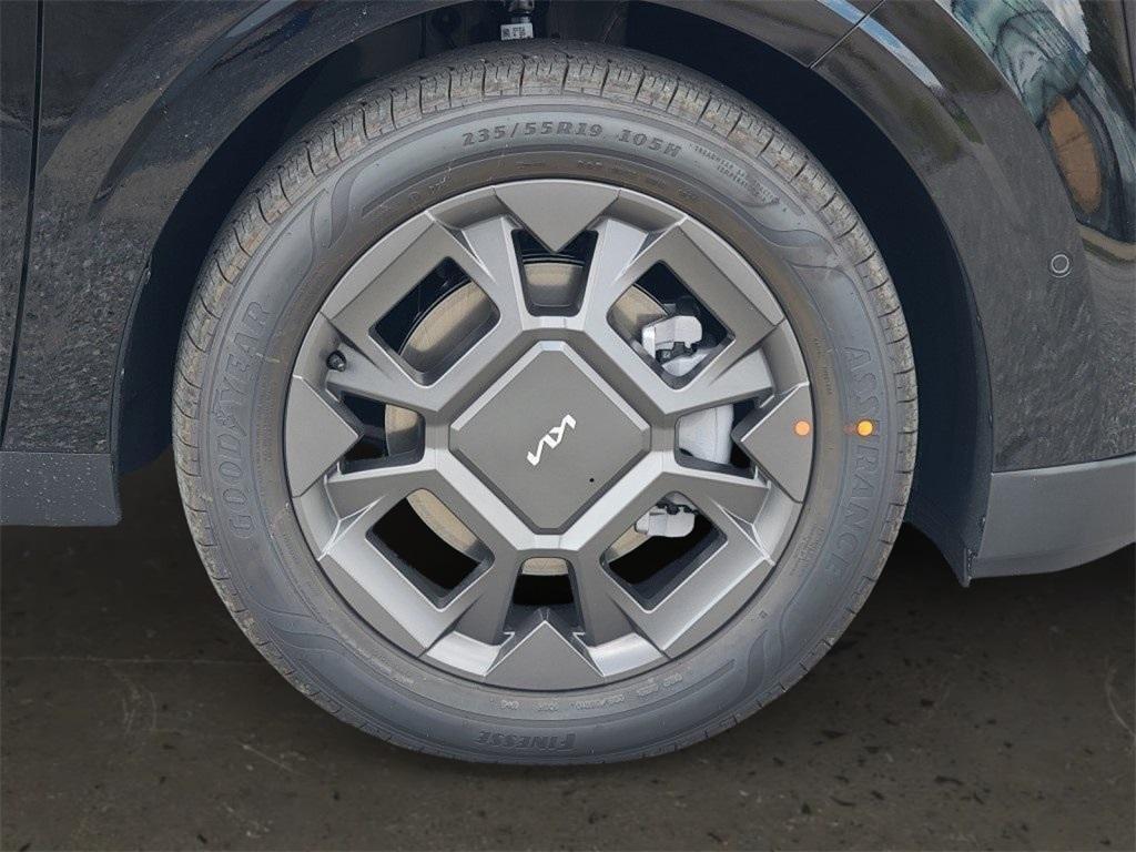 new 2026 Kia Carnival Hybrid car, priced at $46,296