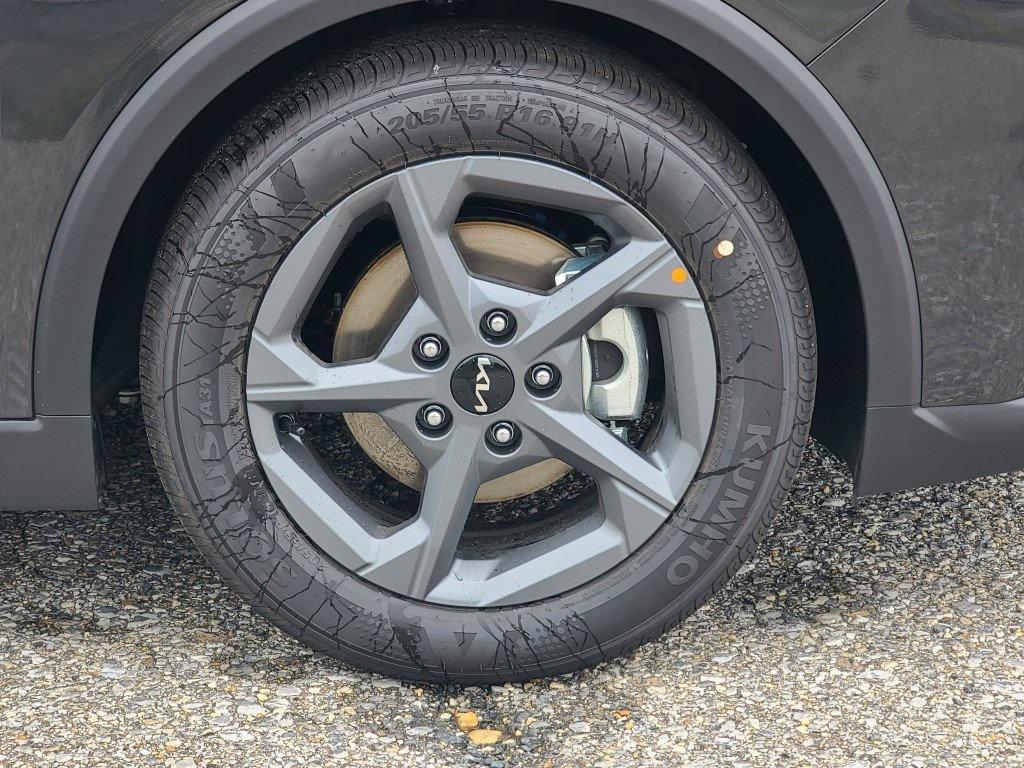 new 2025 Kia K4 car, priced at $23,650