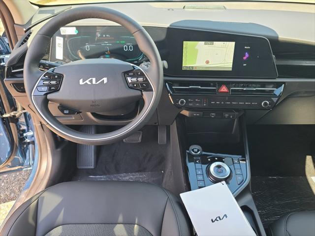 new 2025 Kia Niro Plug-In Hybrid car, priced at $33,295
