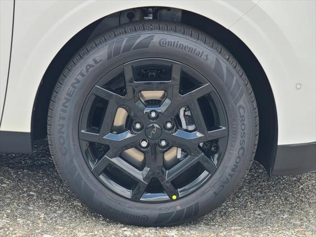 new 2026 Kia Carnival Hybrid car, priced at $55,660
