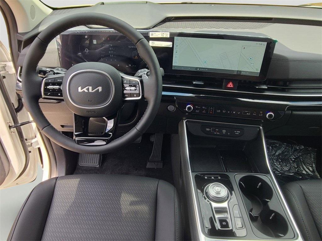 new 2026 Kia Carnival Hybrid car, priced at $51,199