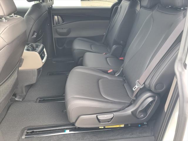 new 2025 Kia Carnival car, priced at $37,999