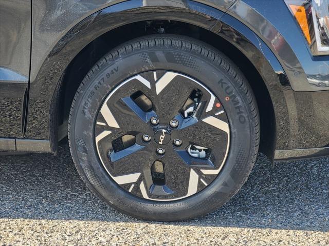 new 2025 Kia Niro EV car, priced at $39,970