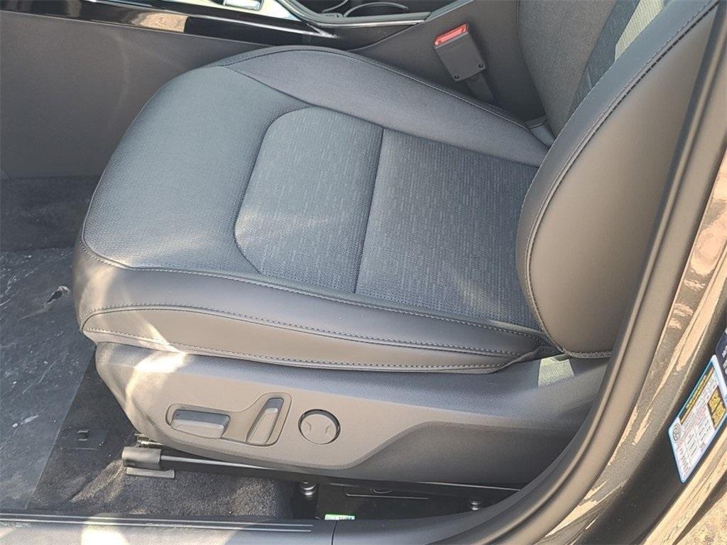 new 2025 Kia Niro EV car, priced at $35,820