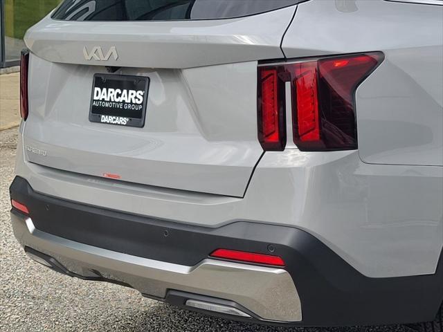 new 2025 Kia Sorento car, priced at $36,205