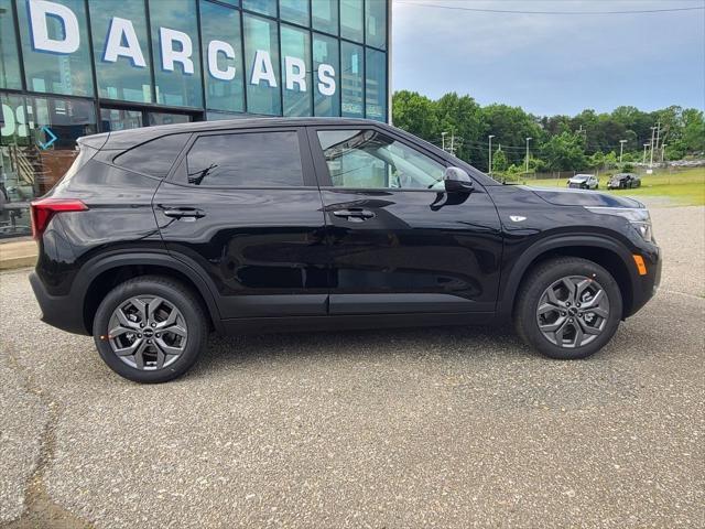 new 2025 Kia Seltos car, priced at $24,920