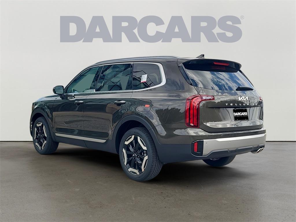 new 2025 Kia Telluride car, priced at $38,395