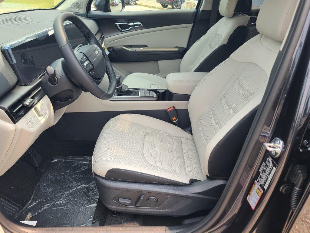 new 2026 Kia Sportage car, priced at $35,695