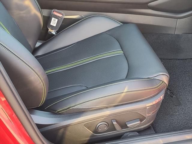 new 2025 Kia K5 car, priced at $35,111