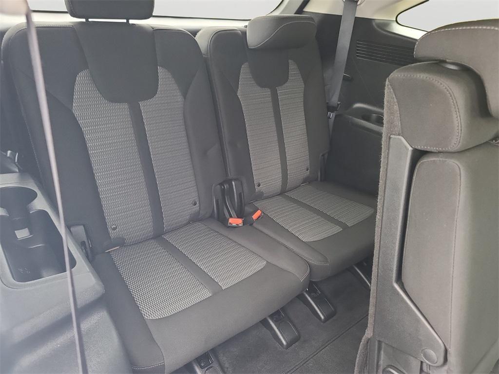 used 2022 Kia Sorento car, priced at $18,180