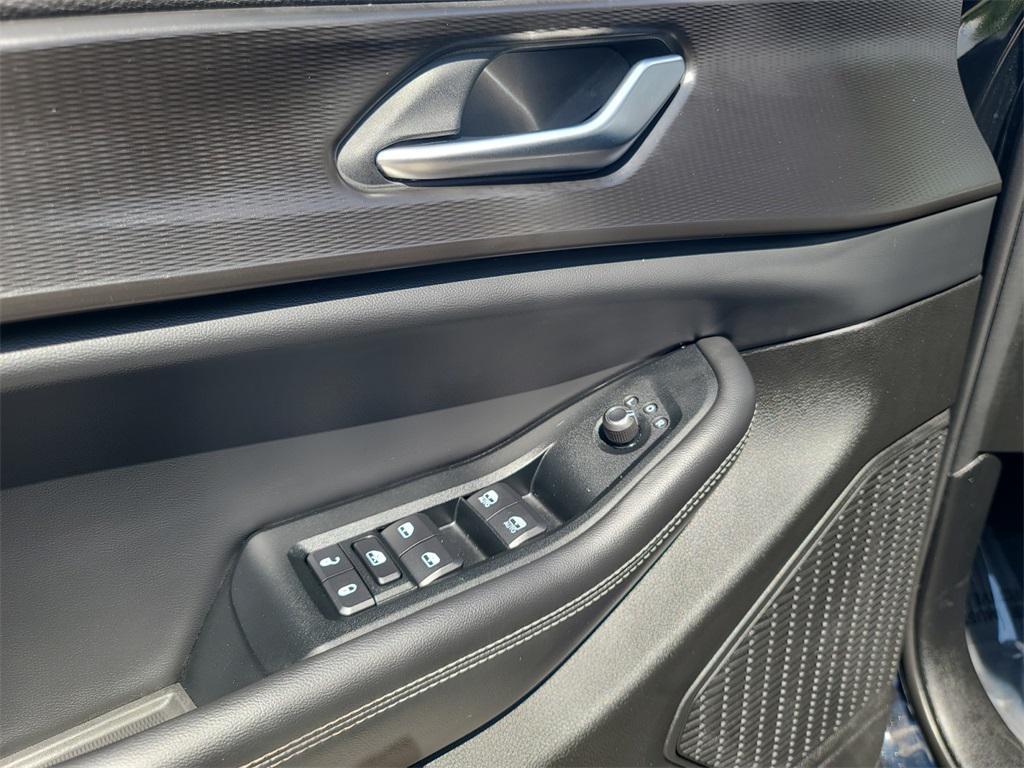 used 2023 Jeep Grand Cherokee L car, priced at $26,998