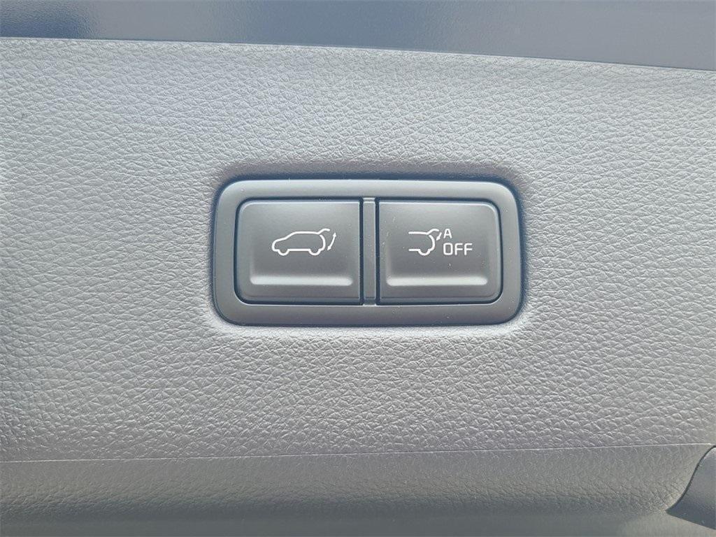 new 2026 Kia Carnival Hybrid car, priced at $46,299