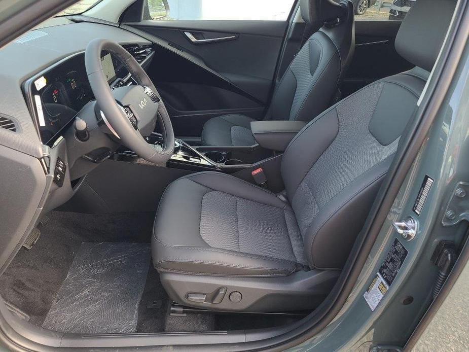 new 2024 Kia Niro Plug-In Hybrid car, priced at $34,240