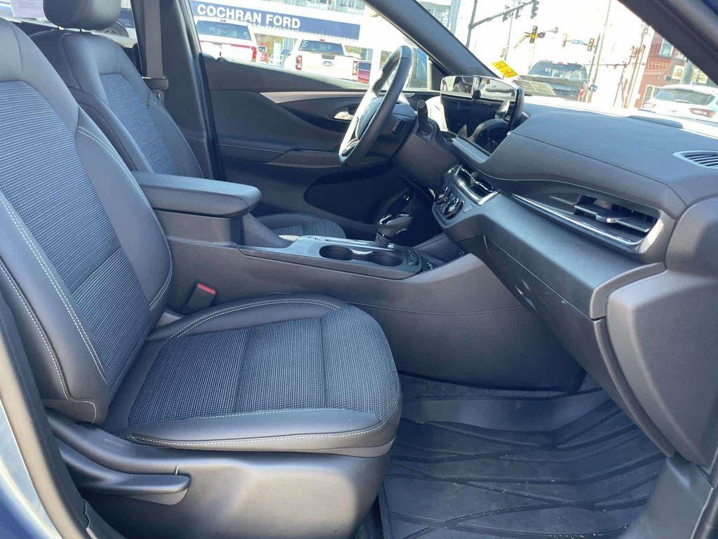 used 2025 Buick Envista car, priced at $25,575