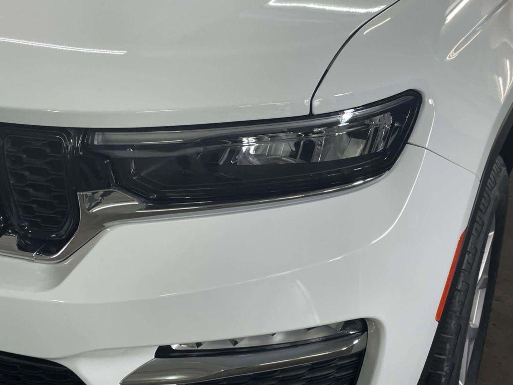 used 2022 Jeep Grand Cherokee car, priced at $30,324